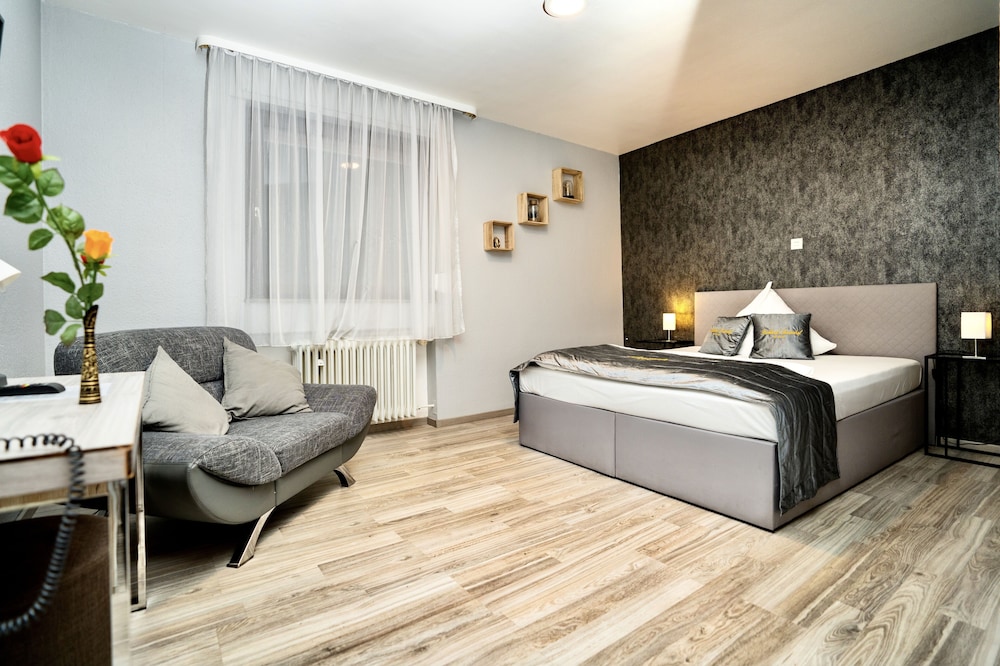 

Firenze - Francoforte sul Meno - Parkhotel Lindenhof - KOSTENLOSE PARKPLÄTZE