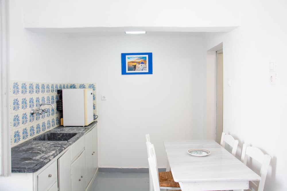 

Venezia - Kamari - Carlos Pension