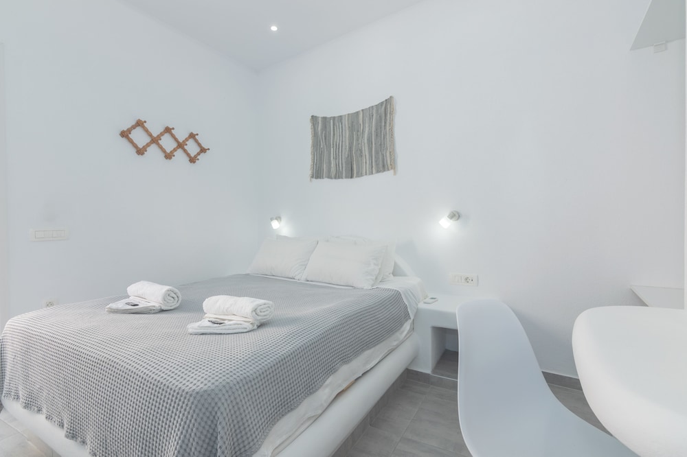 

Venezia - Kamari - Carlos Pension