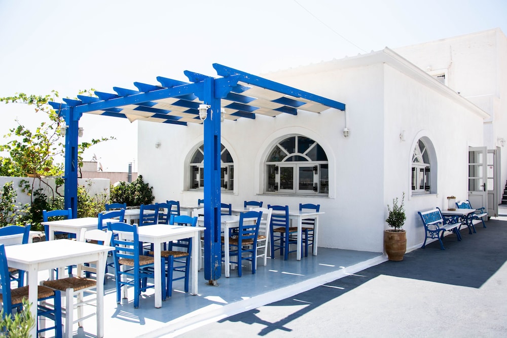 

Palermo - Perissa - Carlos Pension