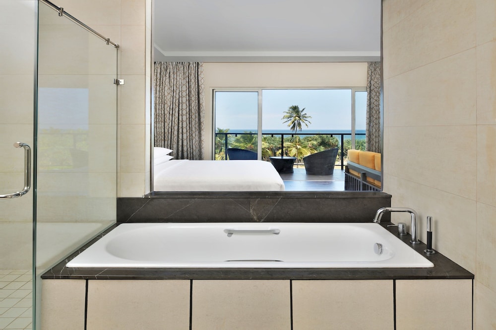

Bologna - Ahungalla - Sheraton Kosgoda Turtle Beach Resort