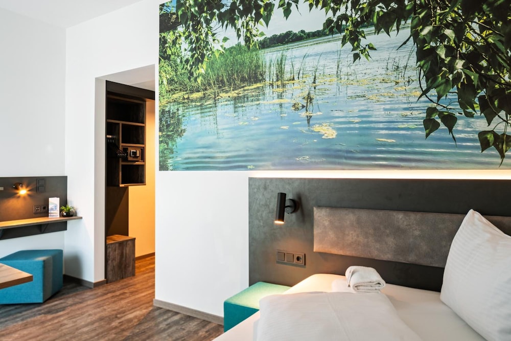 

Bari - Germering - Hotel Amper