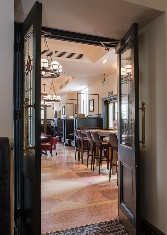 

Milano - Swords - The Old Borough by Wetherspoon