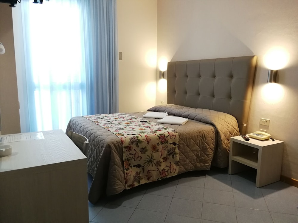 

Milano - Viareggio - Hotel Sogno