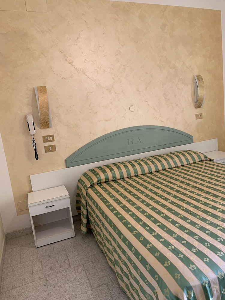 

Catania - Rimini - Hotel Adriatica sul Mare
