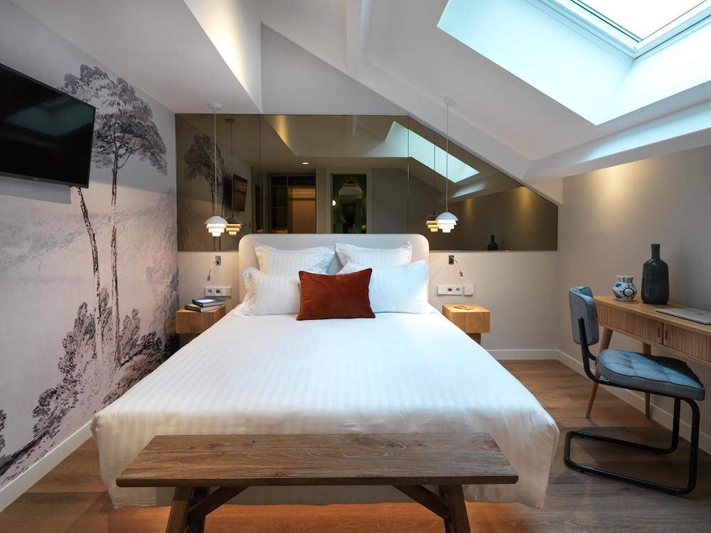

Roma - Levallois-Perret - Le Katorze Hôtel