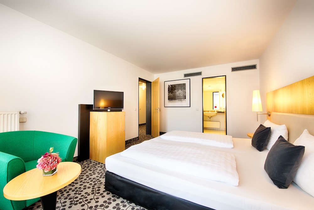 

Bari - Francoforte sul Meno - ACHAT Hotel Offenbach Plaza