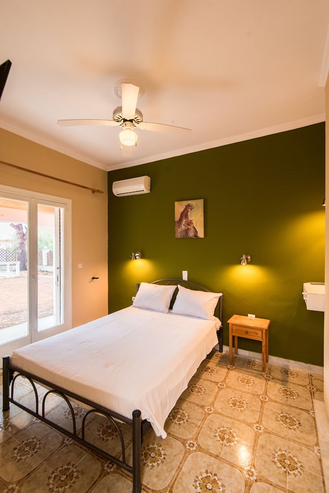 

Bologna - Agios Georgios, Corfú - Southgate Apartments