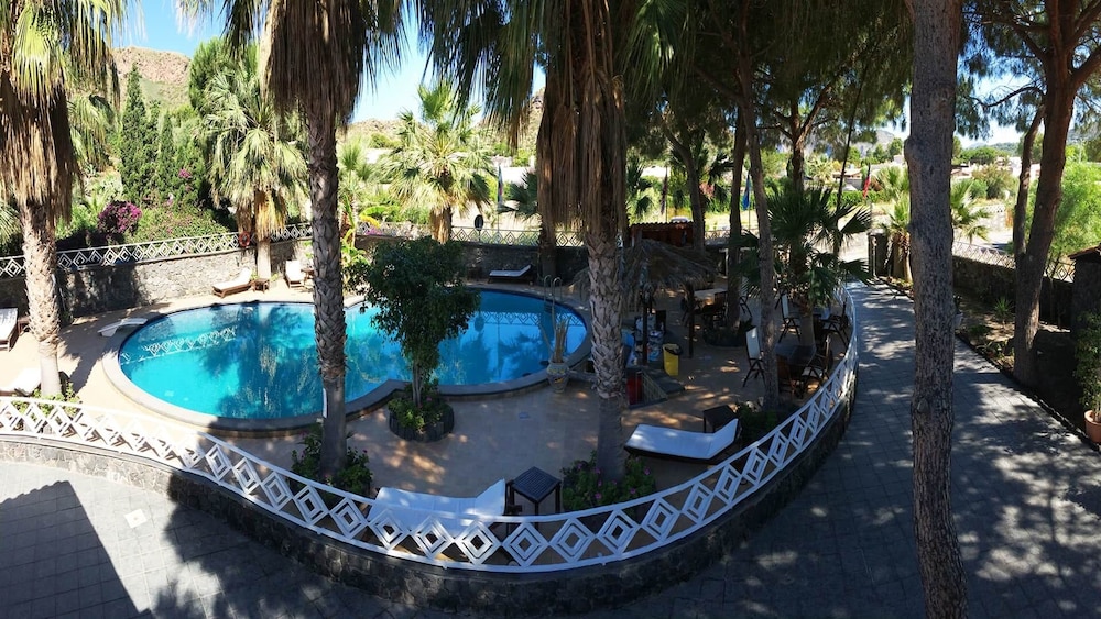 

Napoli - Lipari, Isole Eolie - Hotel Al Togo