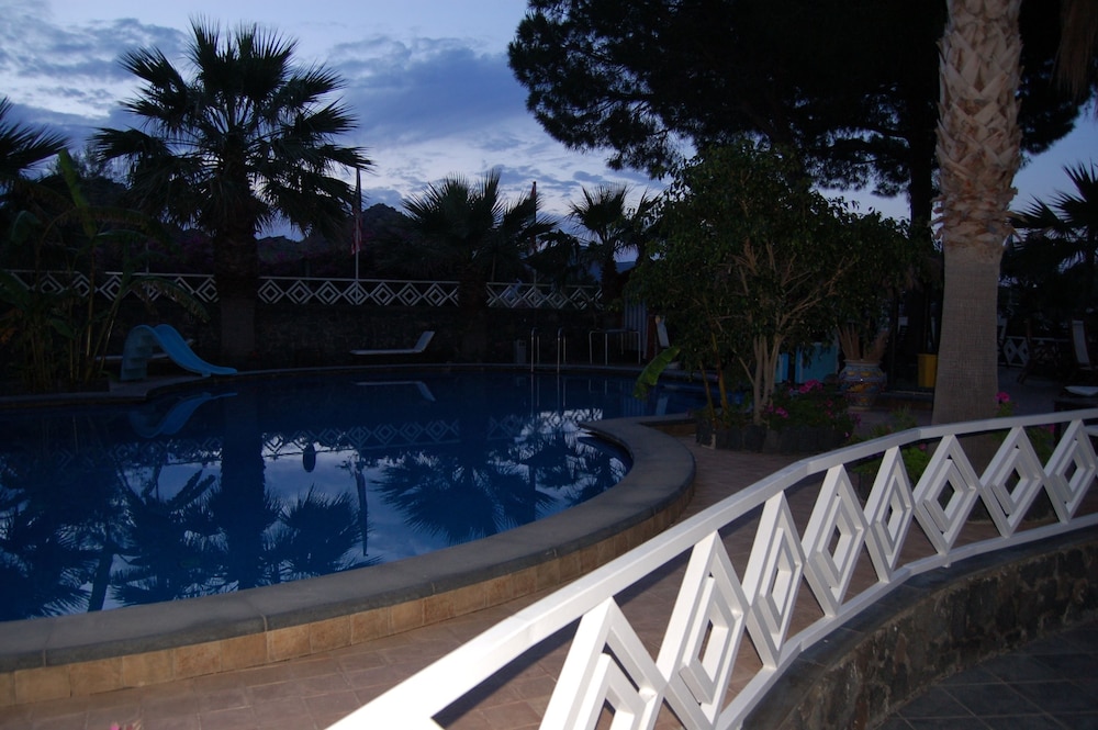 

Verona - Vulcano, Isole Eolie - Hotel Al Togo