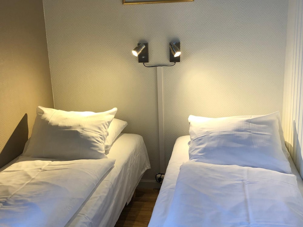 

Napoli - Tromsø - Ami hotel