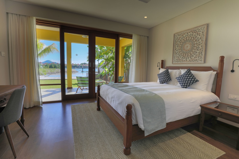 

Venezia - Cerf Island - JA Enchanted Waterfront Seychelles