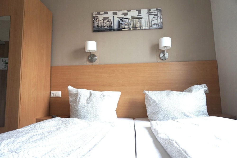 

Napoli - Mühlenbeck - Apartment Hotel Wittenau