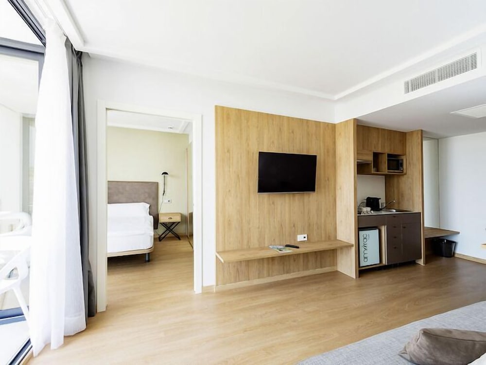 

Bologna - Son Servera - Kyrat Amarac Suites
