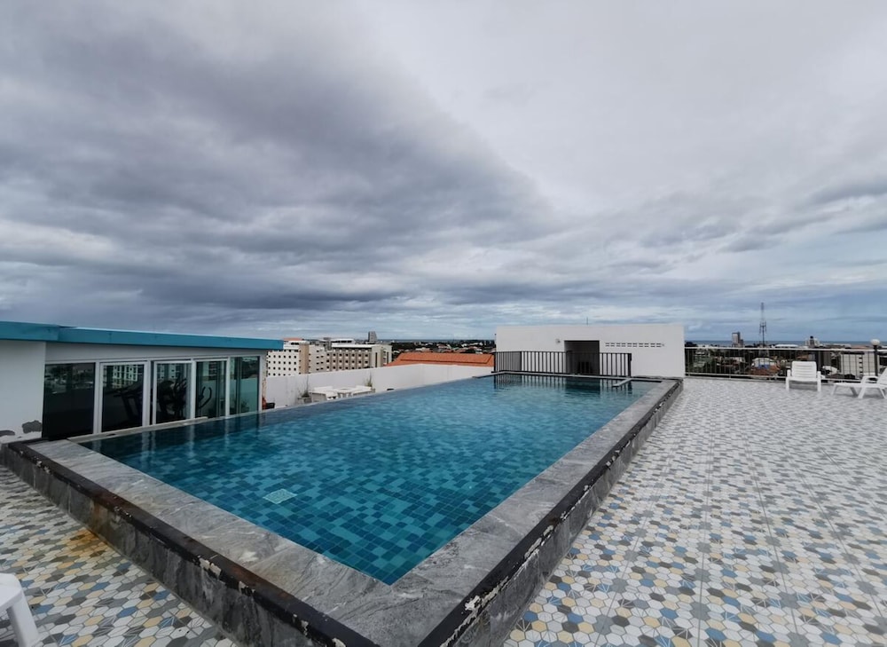 

Milano - Khao Tao - The Base Hua Hin