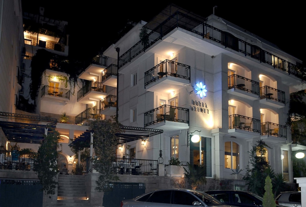 

Bari - Costa Montenegro - Hotel Azimut