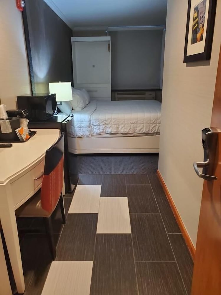 

Venezia - Brooklyn (NY) - Umbrella Hotel Brooklyn