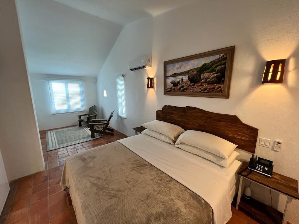 

Milano - Inch Marlowe - OceanBlue