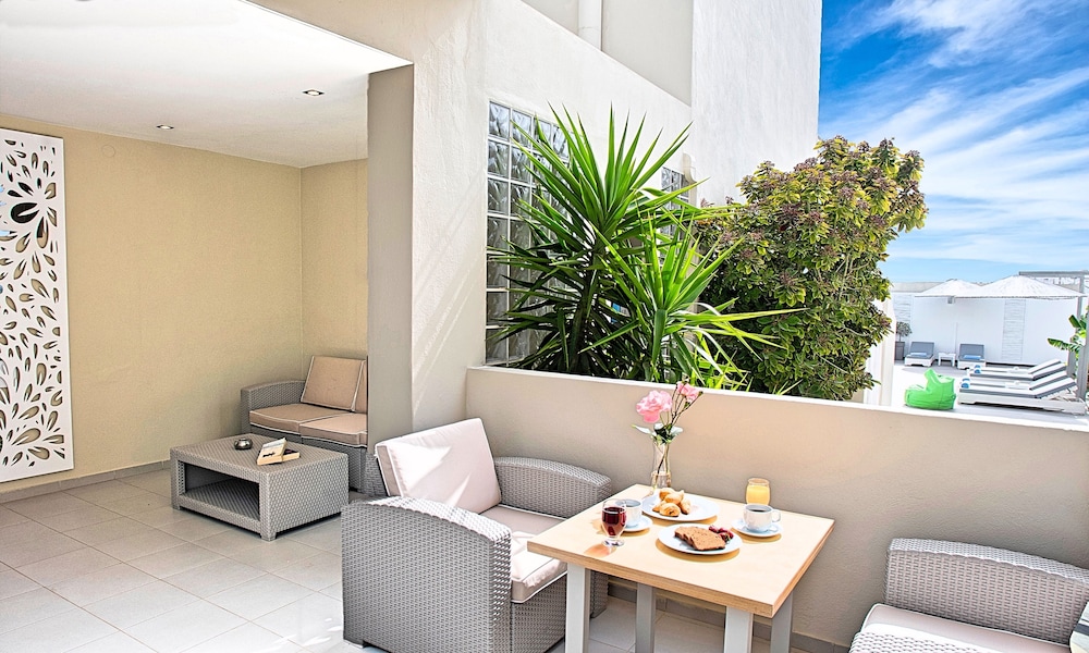 

Bologna - Elounda - Elounda Garden Suites Heated Pool