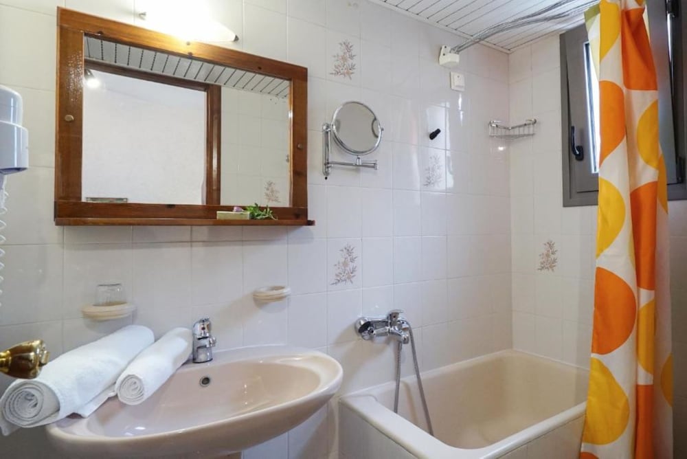 

Cagliari - Chania - Flamingos Hotel Apartments