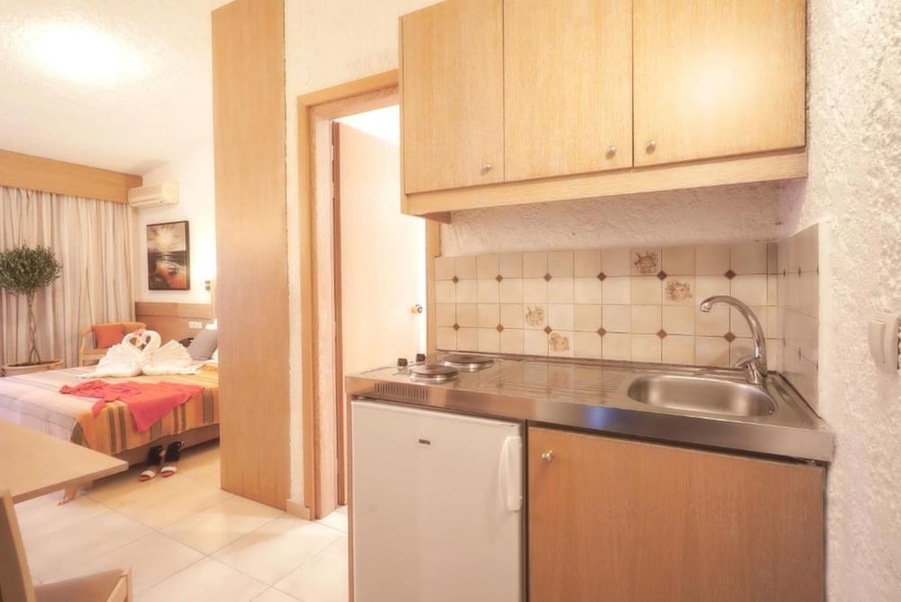 

Bari - Soúda - Flamingos Hotel Apartments