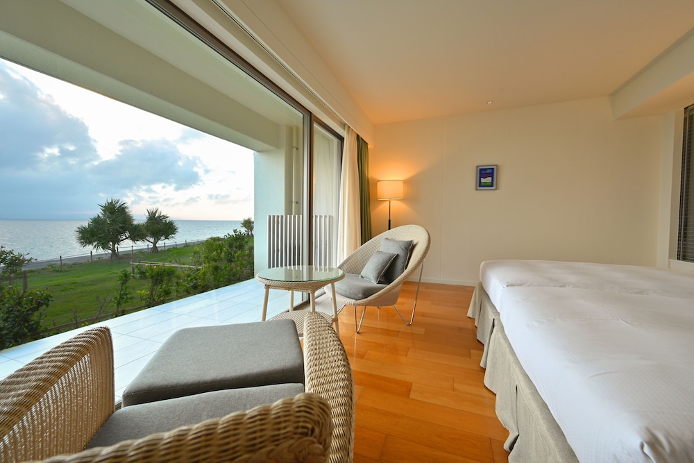 

Napoli - Ishigaki - Beach Hotel Sunshine Ishigakijima