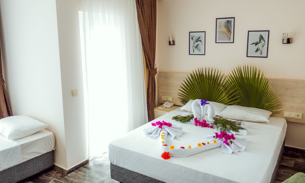 

Milano - Tekirova - Dream Town Hotel&Restaurant