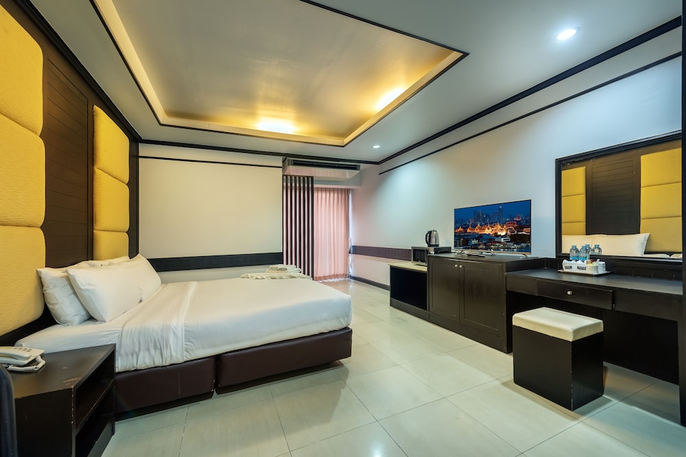 

Roma - Thung Si Kan - The Legacy Hotel