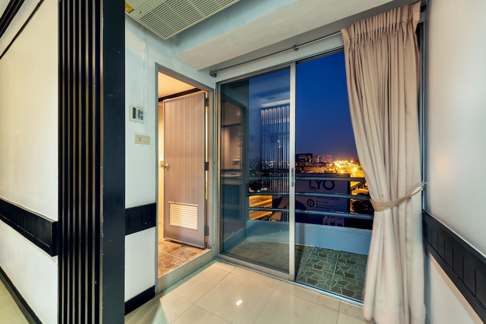 

Milano - Thung Si Kan - The Legacy Hotel