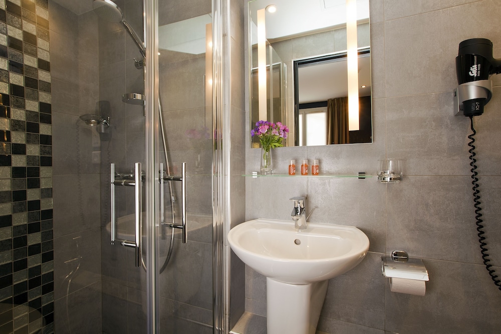 

Milano - Épinay-sur-Seine - Hotel Eden Opéra
