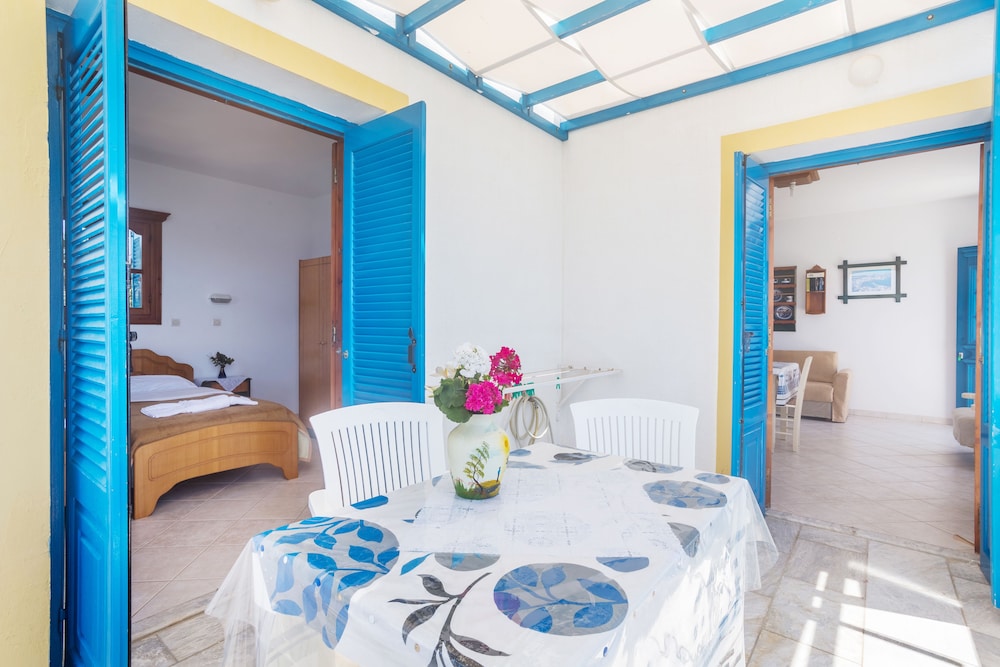 

Milano - Karpathos, Isole Greche - Arhontiko Hotel