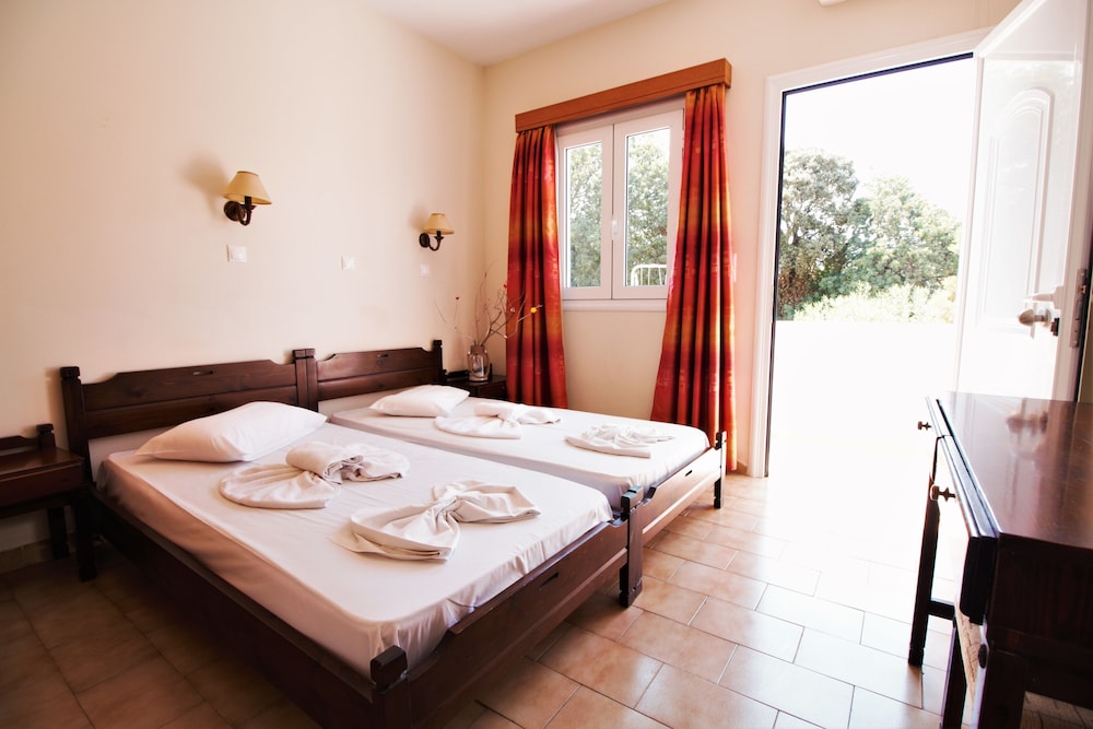

Pisa - Kos - Ampavris Family Apartments