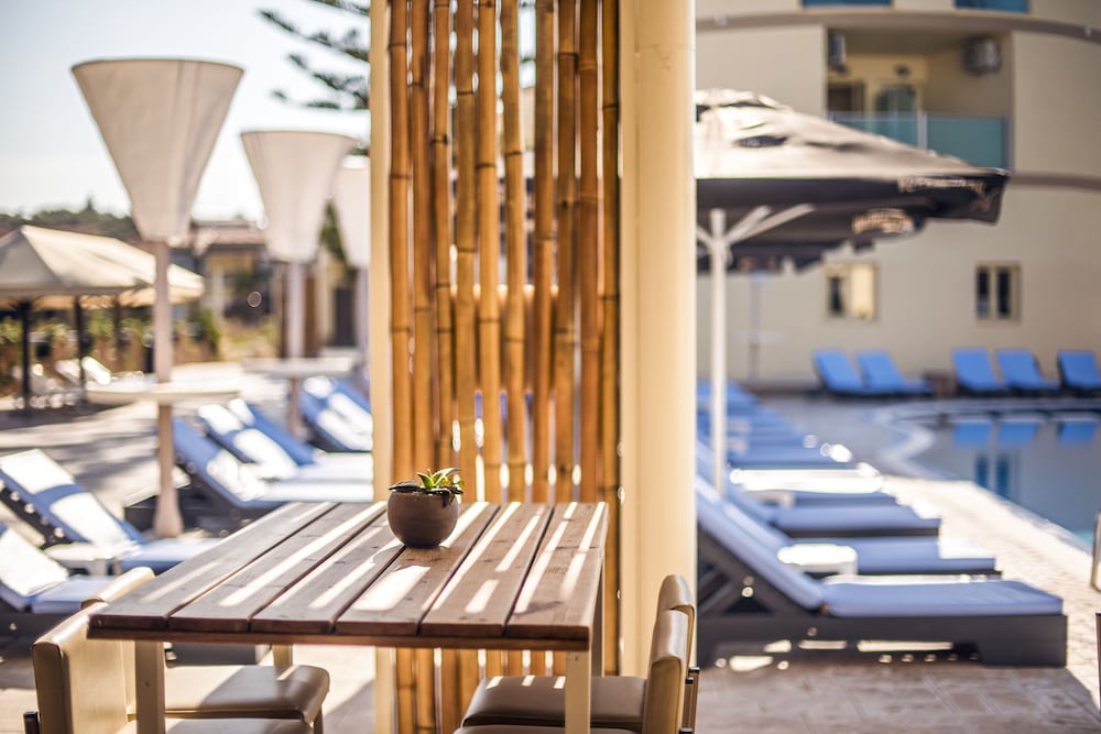 

Bologna - Lefkímmi (Corfu) - Island Beach Resort - Adults Only