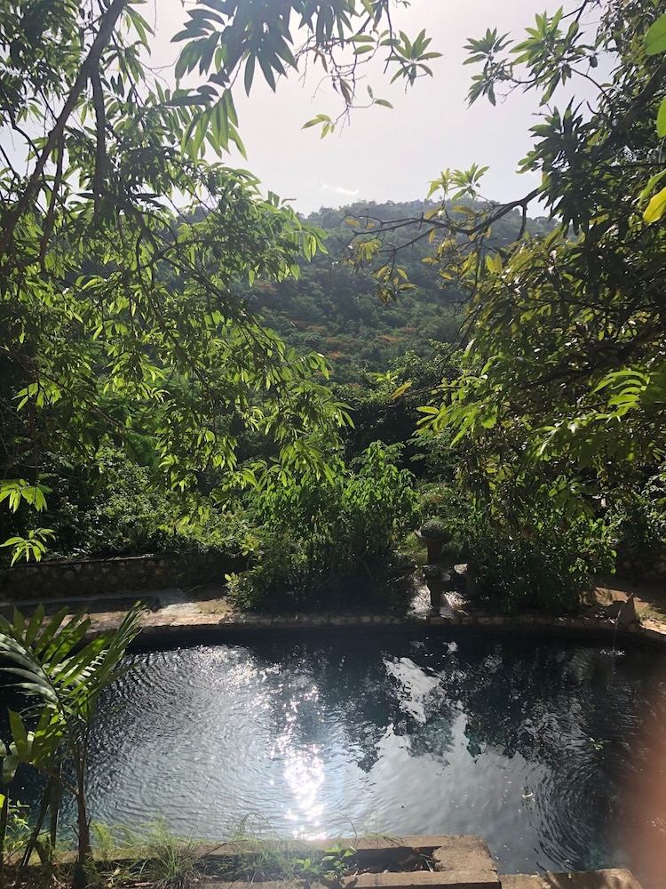 

Milano - Kingston - Pulse Suites at Villa Ronai