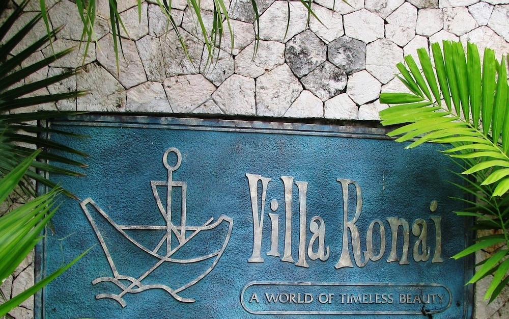 

Milano - Kingston - Pulse Suites at Villa Ronai