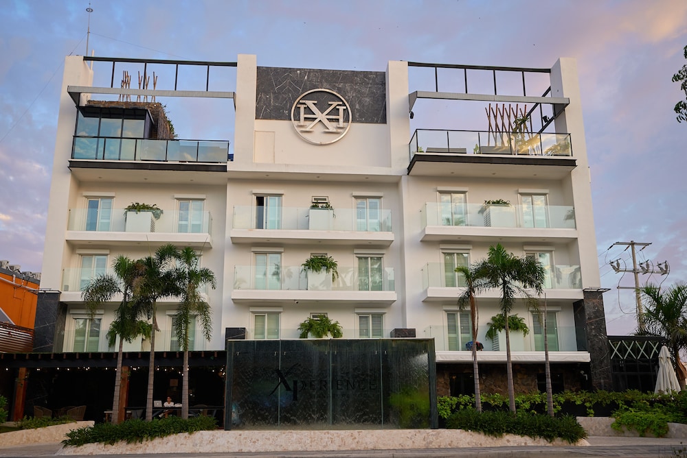 

Roma - Mazatlán - The Xperience by g - Adults only