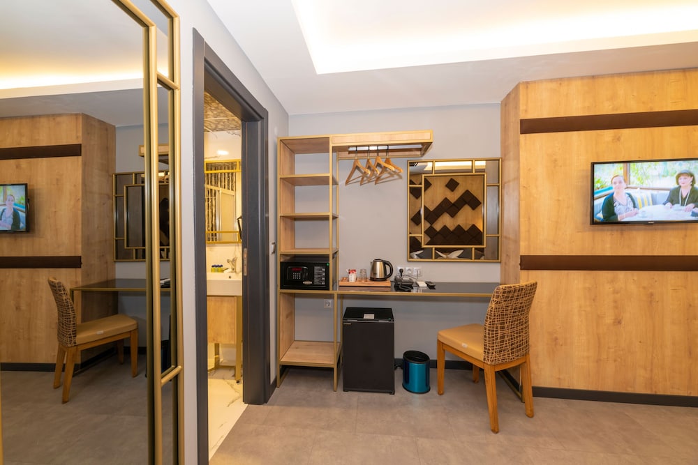 

Catania - Istanbul, New Airport - Fly And Stay Airport Hotel