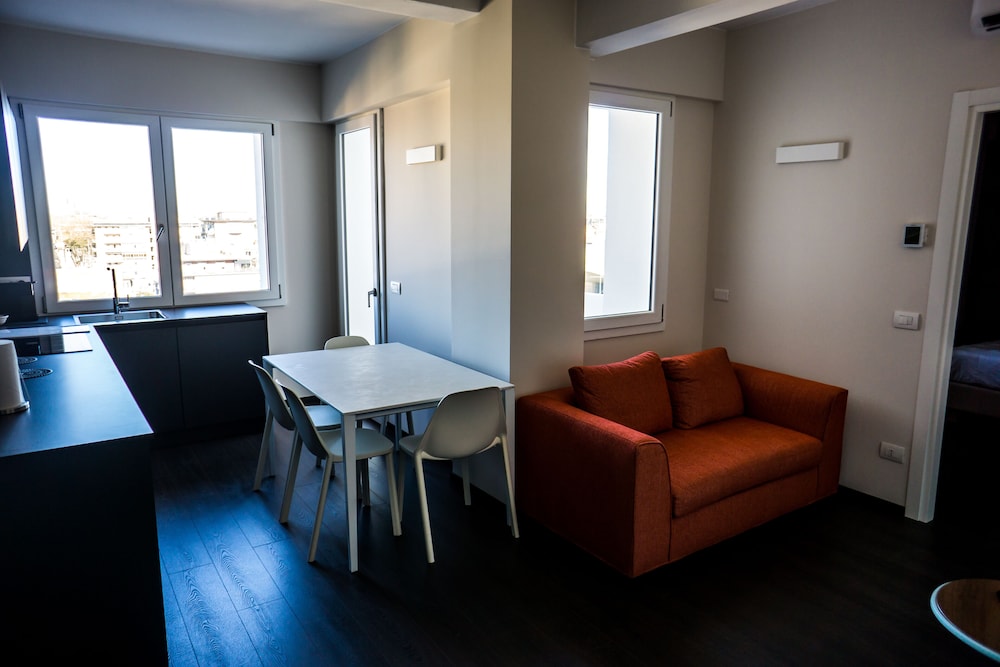 

Roma - Mestre - Venice Terminal Apartments & Suites