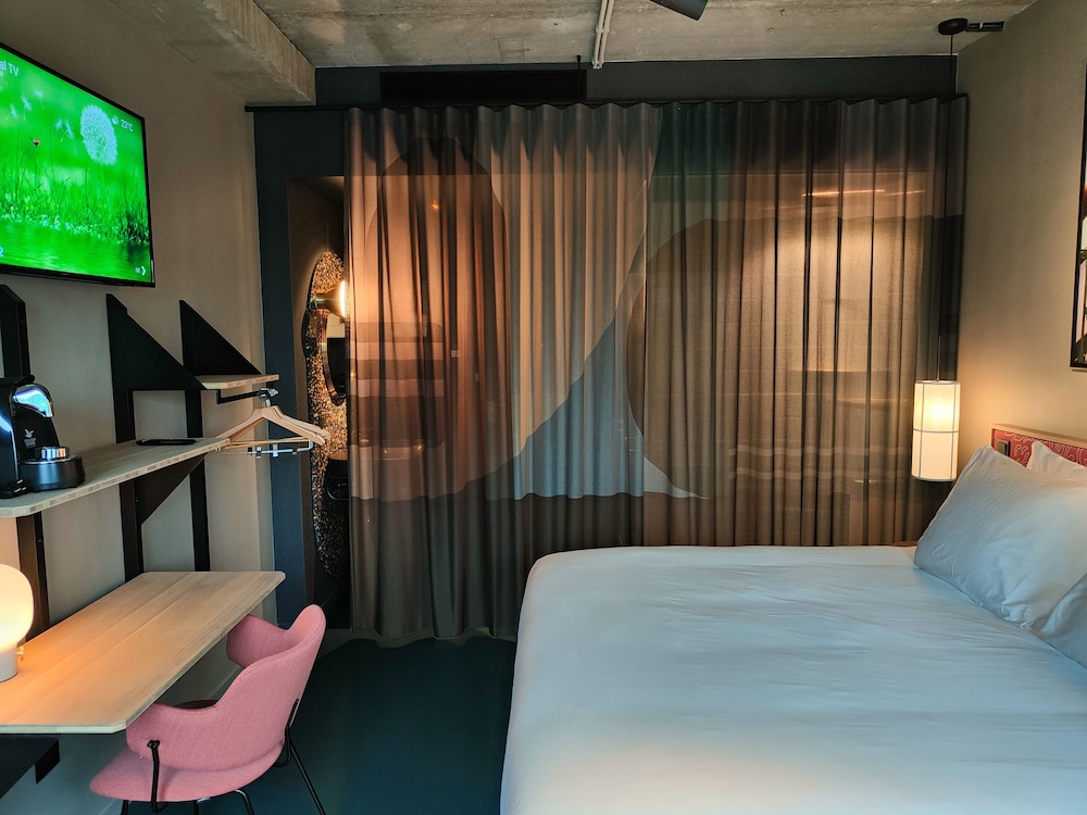 

Milano - Hoofddorp - The Florian Amsterdam Airport
