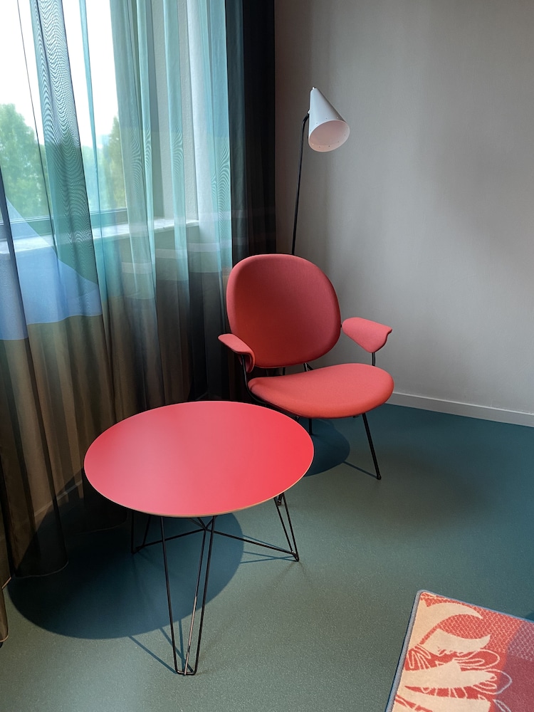 

Pisa - Hoofddorp - The Florian Amsterdam Airport
