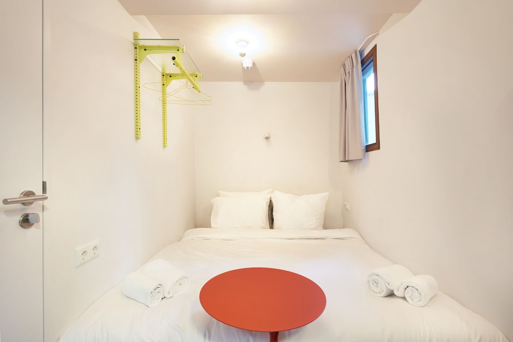 

Napoli - Rotterdam - Hotel Not Hotel Rotterdam