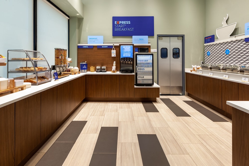 

Lamezia Terme - Brooklyn (NY) - Holiday Inn Express - NYC Brooklyn - Sunset Park, an IHG Hotel