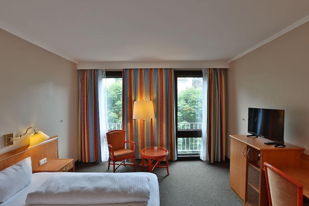 

Milano - Baden-Baden - Hotel Quellenhof