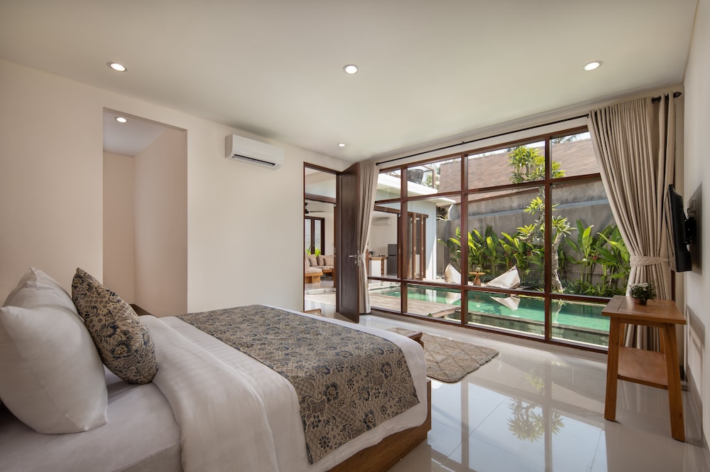 

Roma - Ketewel - Agrapana Beach Villa