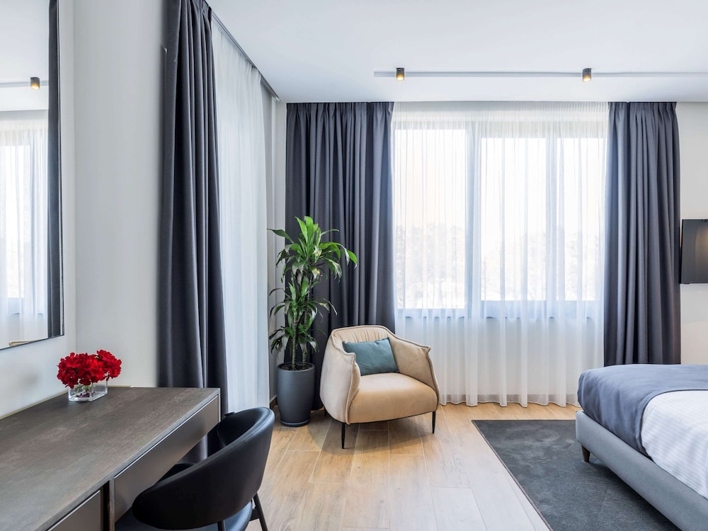 

Milano - Plazhi San Pietro - Movenpick Hotel Lalez Durres