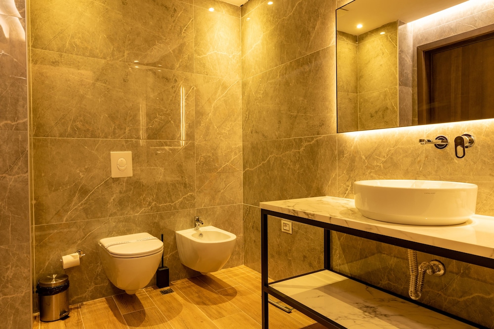 

Venezia - Plazhi San Pietro - Movenpick Hotel Lalez Durres