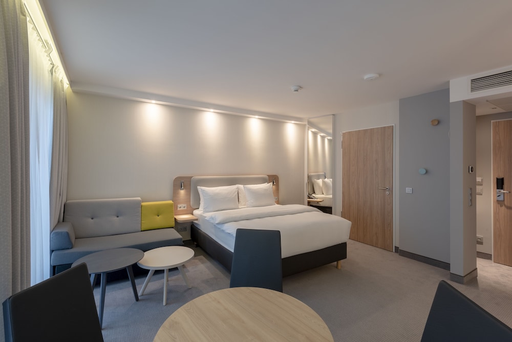 

Milano - Potsdam - Holiday Inn Express & Suites Potsdam