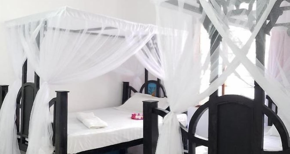 

Milano - Zanzibar, Tanzania, Oceano Indiano - Khadija Kiwengwa Apartment