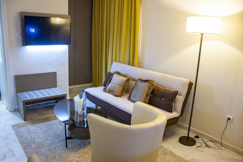 

Milano - Yaounde - Merina Hotel
