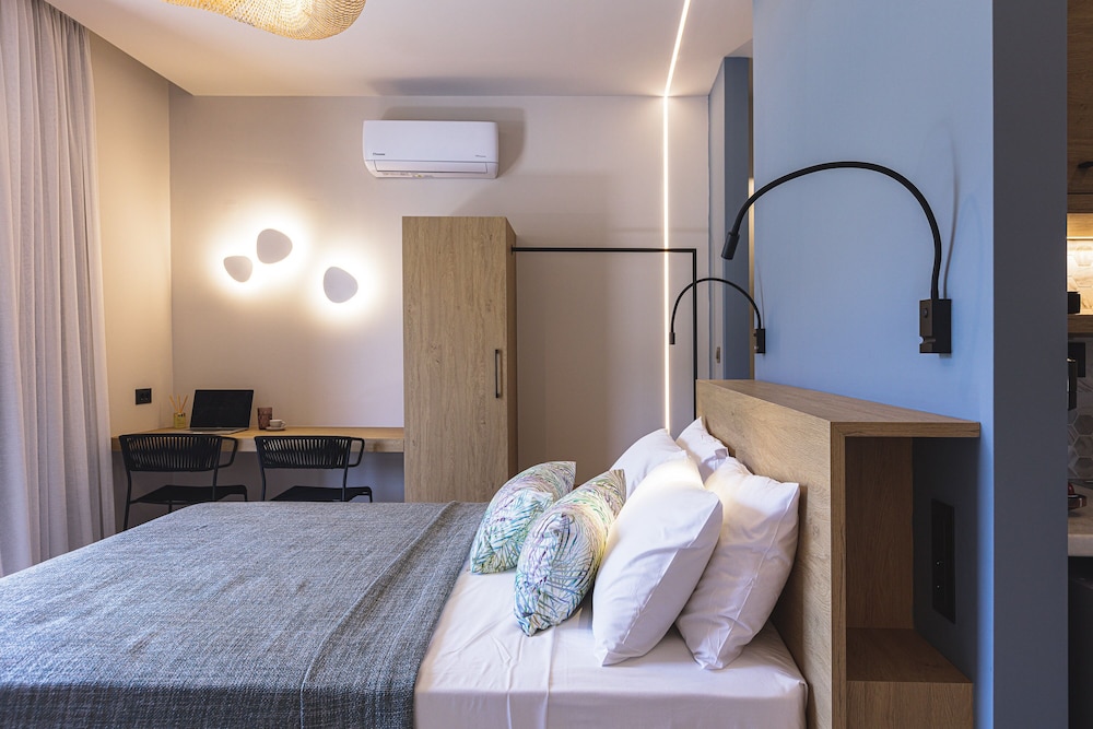 

Verona - Mylopotamos - Mira Mare Luxury Residence